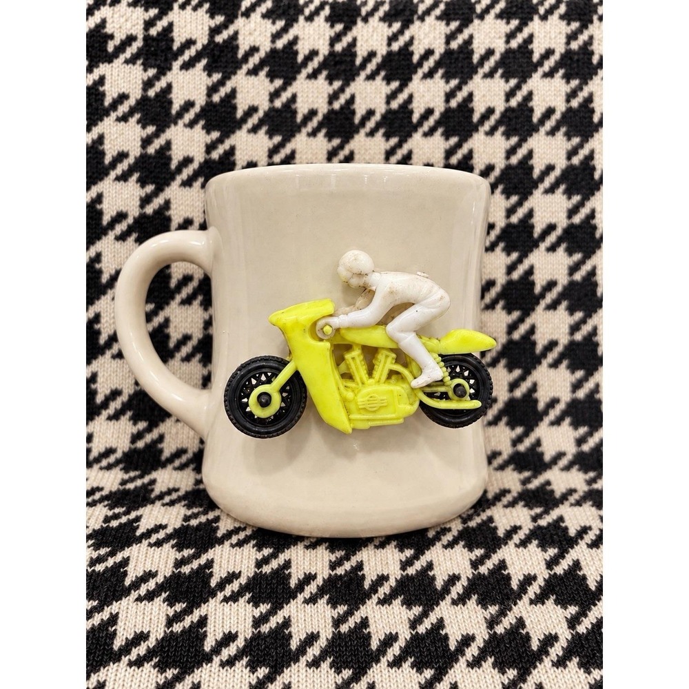 Restaurant Ware Mug 3D Motorcycle Dirt Bike Movable Rider Novelty Biker Diner